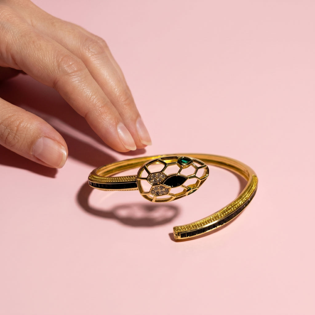 Serpente Noir Cuff Bracelet