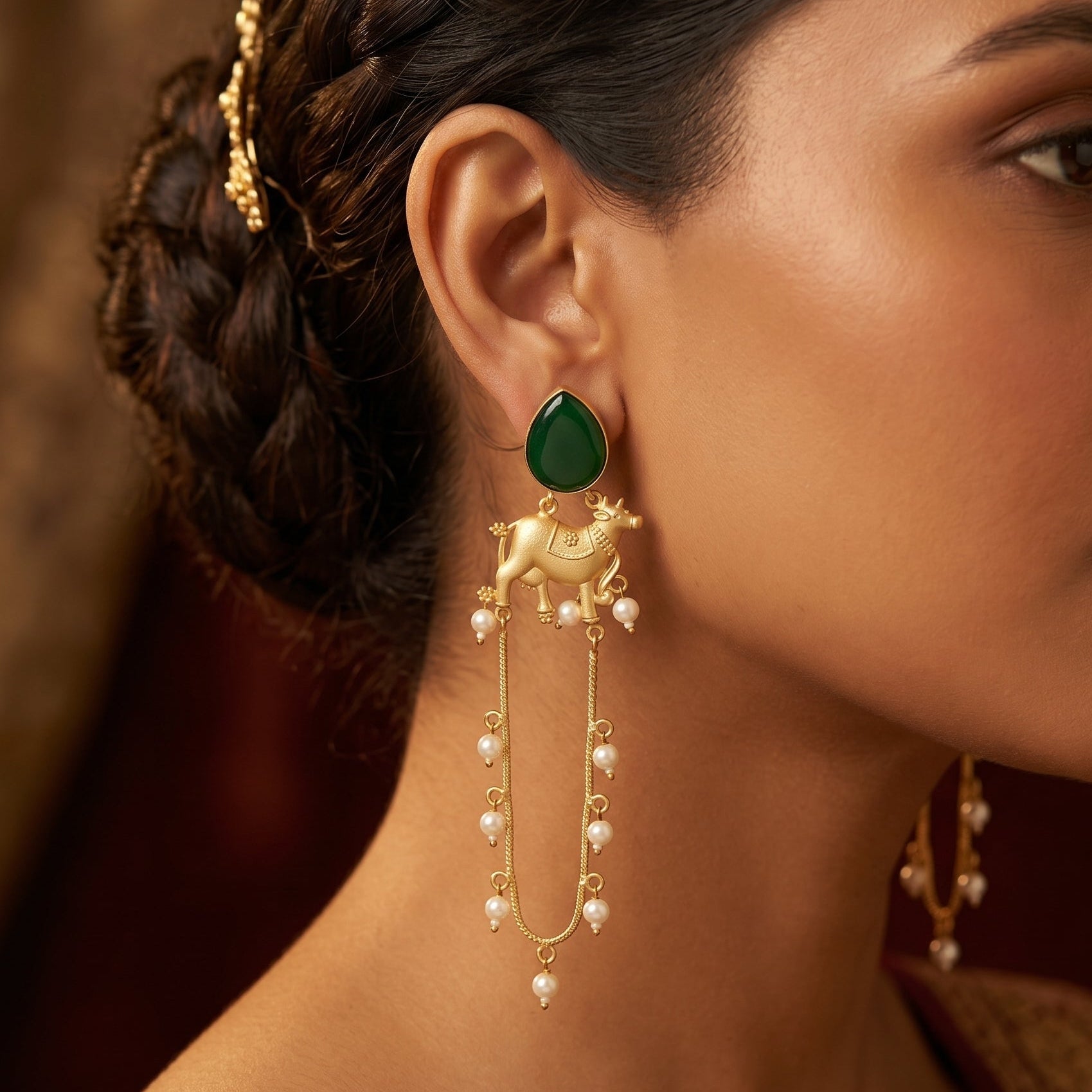 Emerald Cow Motif Pearl Drop Earrings