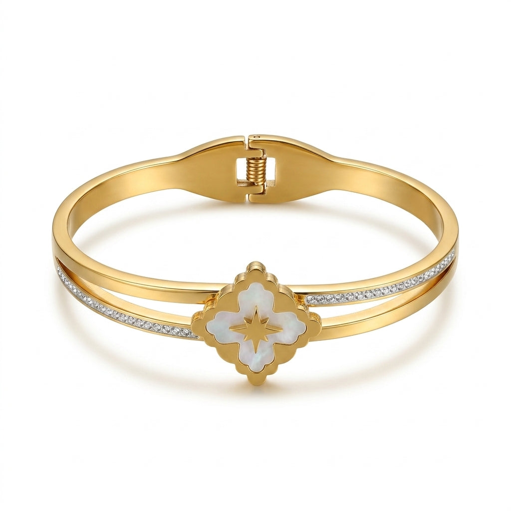 Celestial Clover Pearl Gold Bracelet