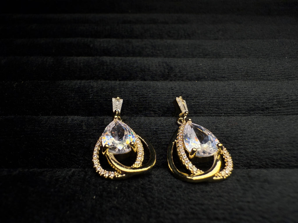 Elegant Teardrop Zircon Earrings