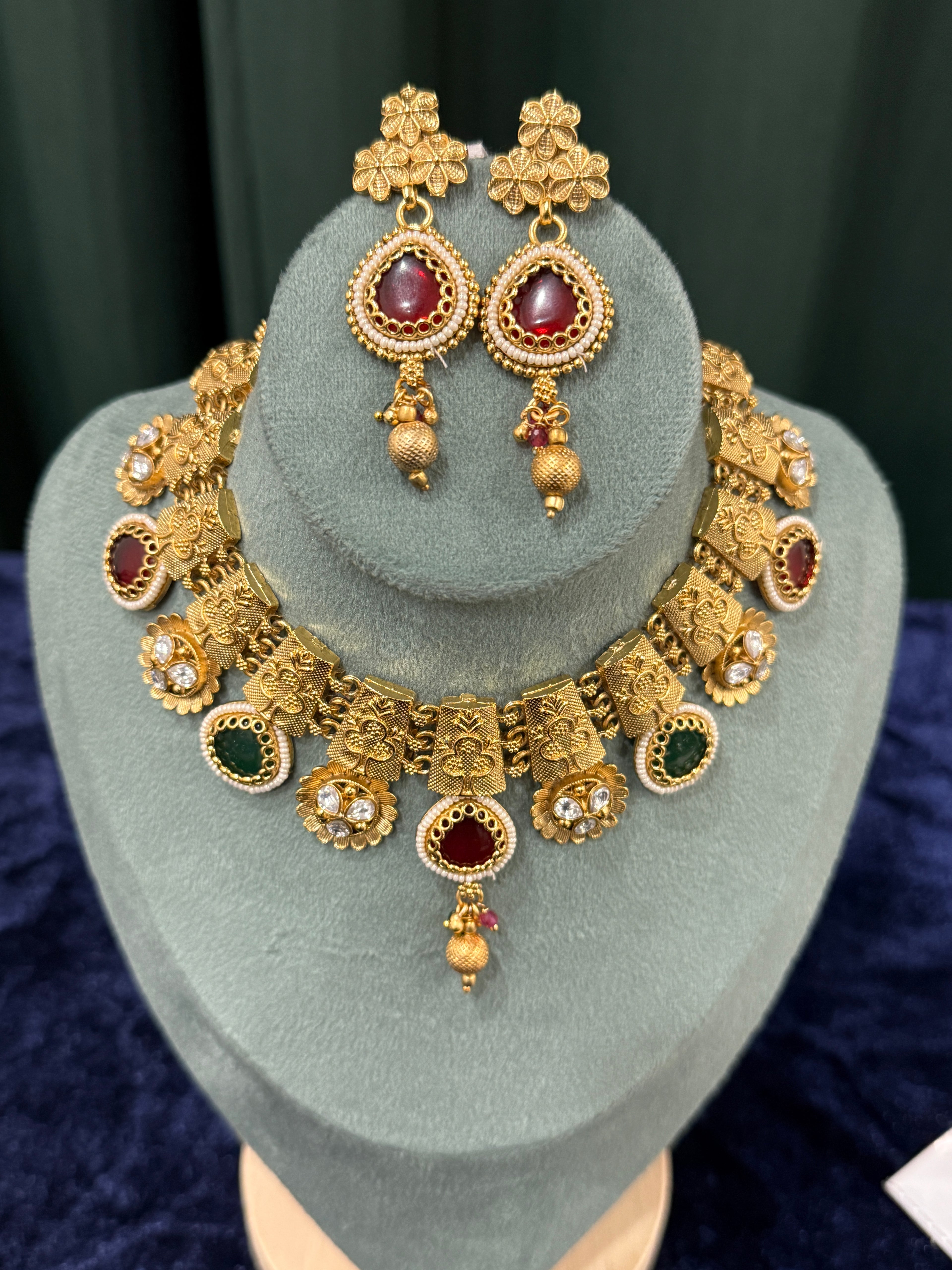 Royal Temple-Inspired Necklace Set
