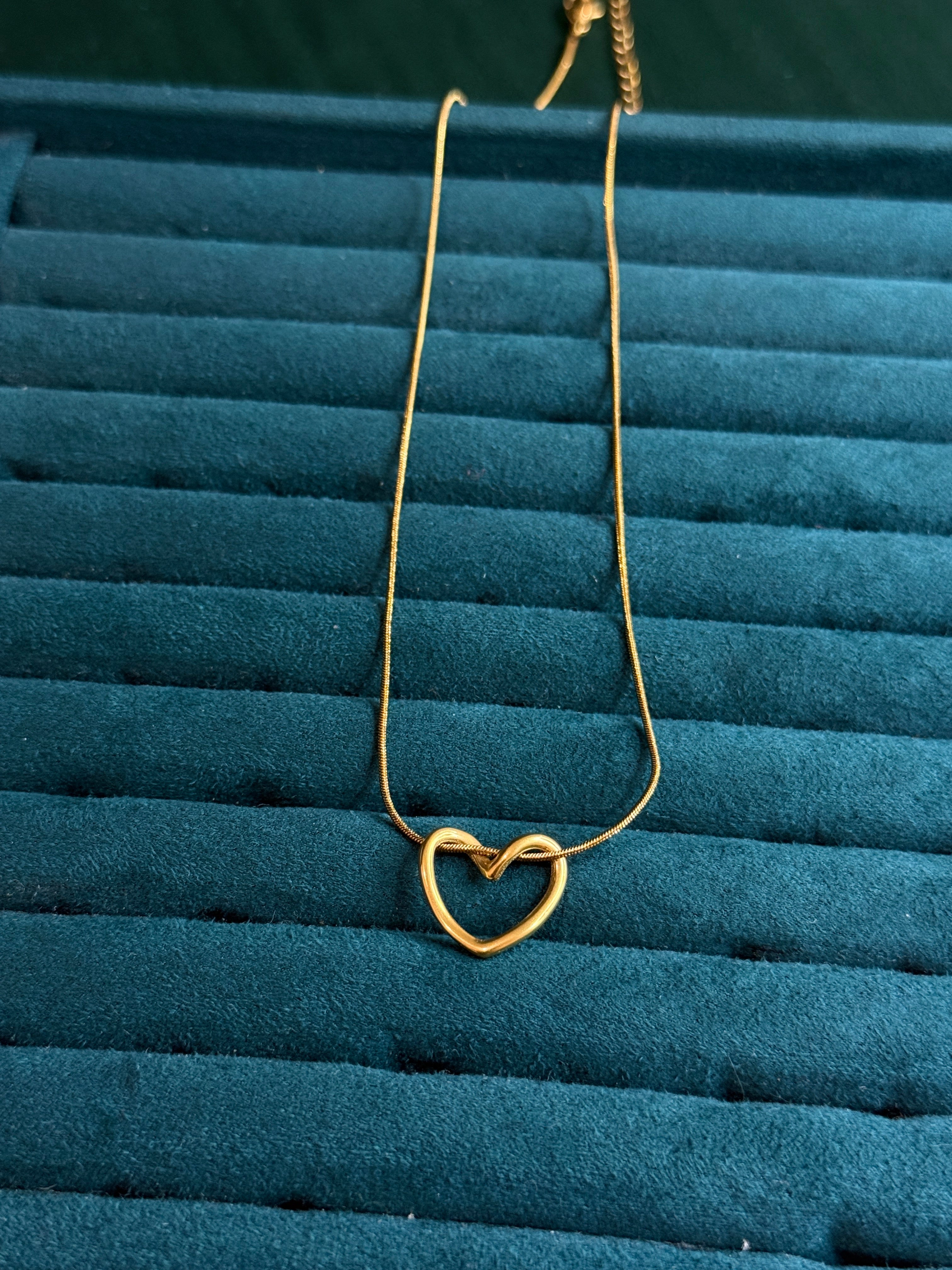 Minimal Open Heart Necklace