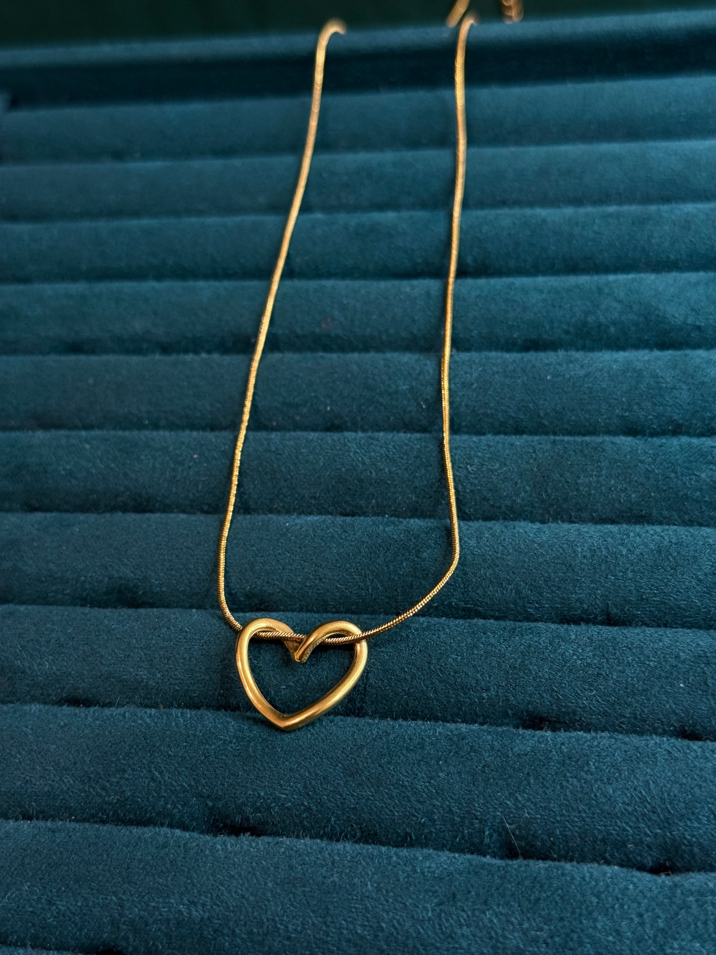 Minimal Open Heart Necklace