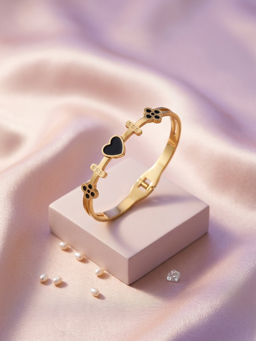 Noir Clover Heart Cuff Bracelet